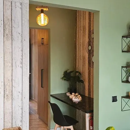 Alora Cosy Kéfalos